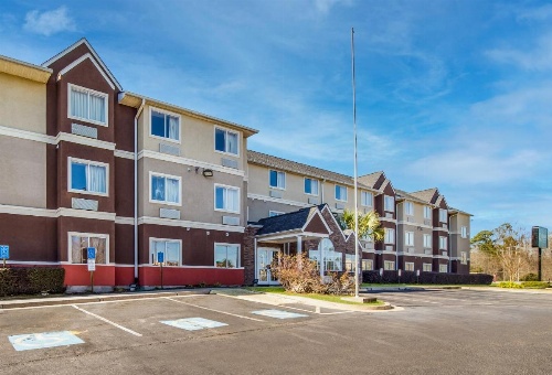 Quality Inn & Suites Augusta Fort Eisenhower Area image 10