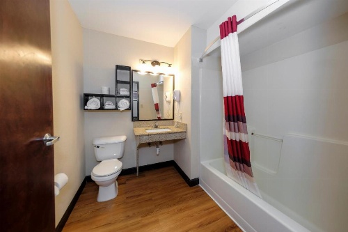 Quality Inn & Suites Augusta Fort Eisenhower Area image 34